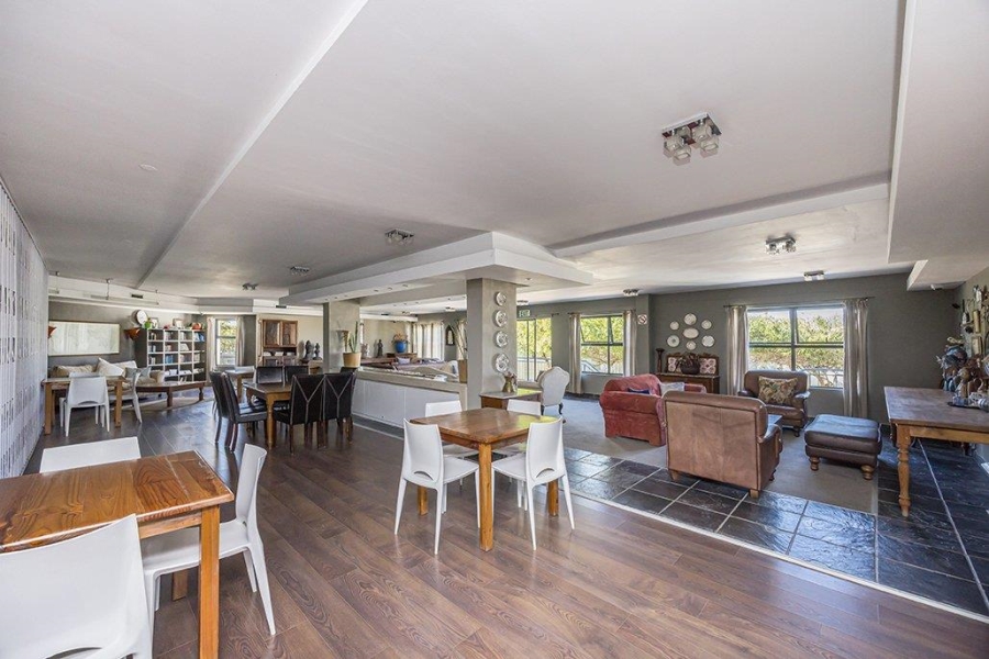 To Let 2 Bedroom Property for Rent in Royal Ascot Western Cape